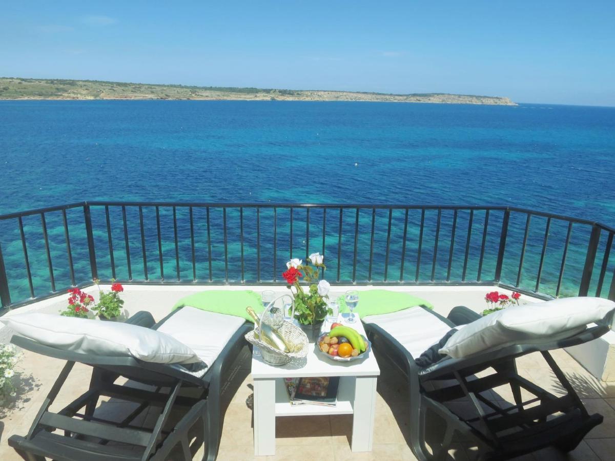 Maltaholiday Seafront Penthouse Apartment เมลลิฮา ภายนอก รูปภาพ